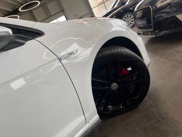 Volkswagen Golf VII Lim. GTD BMT *NAVI*SZHZ*PDC*BI-XENON*