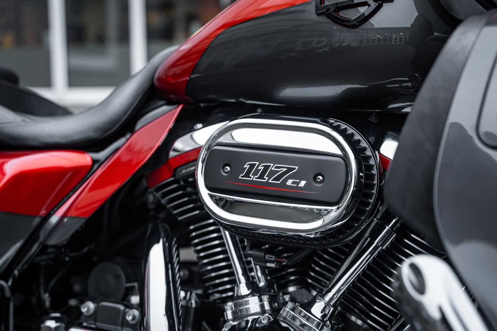 Fahrzeugabbildung Harley-Davidson FLTRXSE CVO ROAD GLIDE 117 CUI - JEKILL&HYDE -