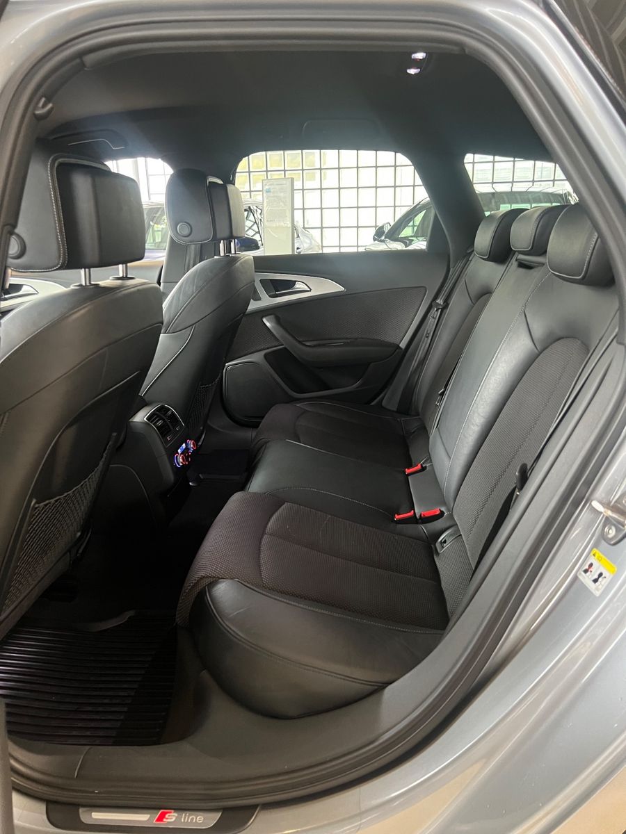 Fahrzeugabbildung Audi A6 Avant 2.0 TDI ultra S Line Plus *MATRIX-LED*