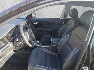 Kia Niro e-Niro Spirit +Navi+LED+Kam.+KeyLess+SHZ+LM