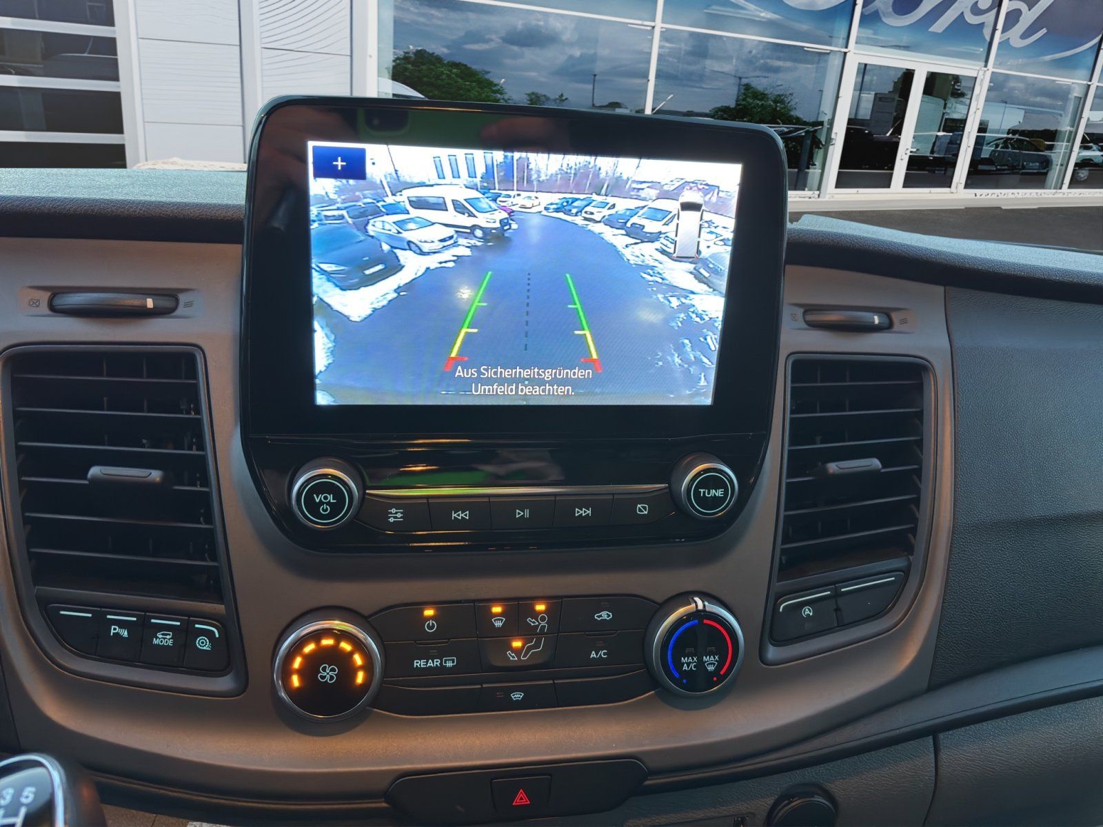 Fahrzeugabbildung Ford Transit 350 L2 Trend