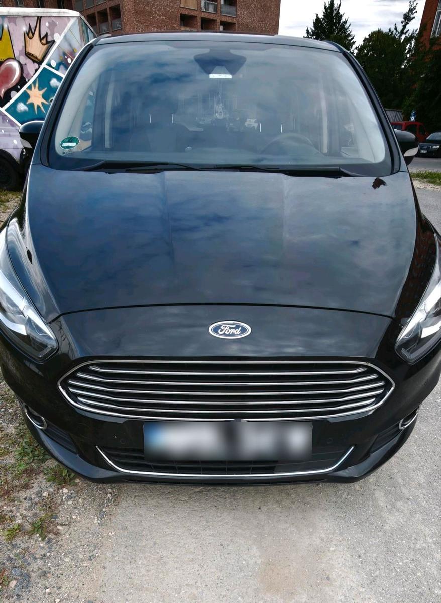 Ford S-Max