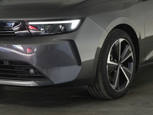 Astra L ST BUSINESS ELEGANCE AT+LED LICHT+NAVI+R