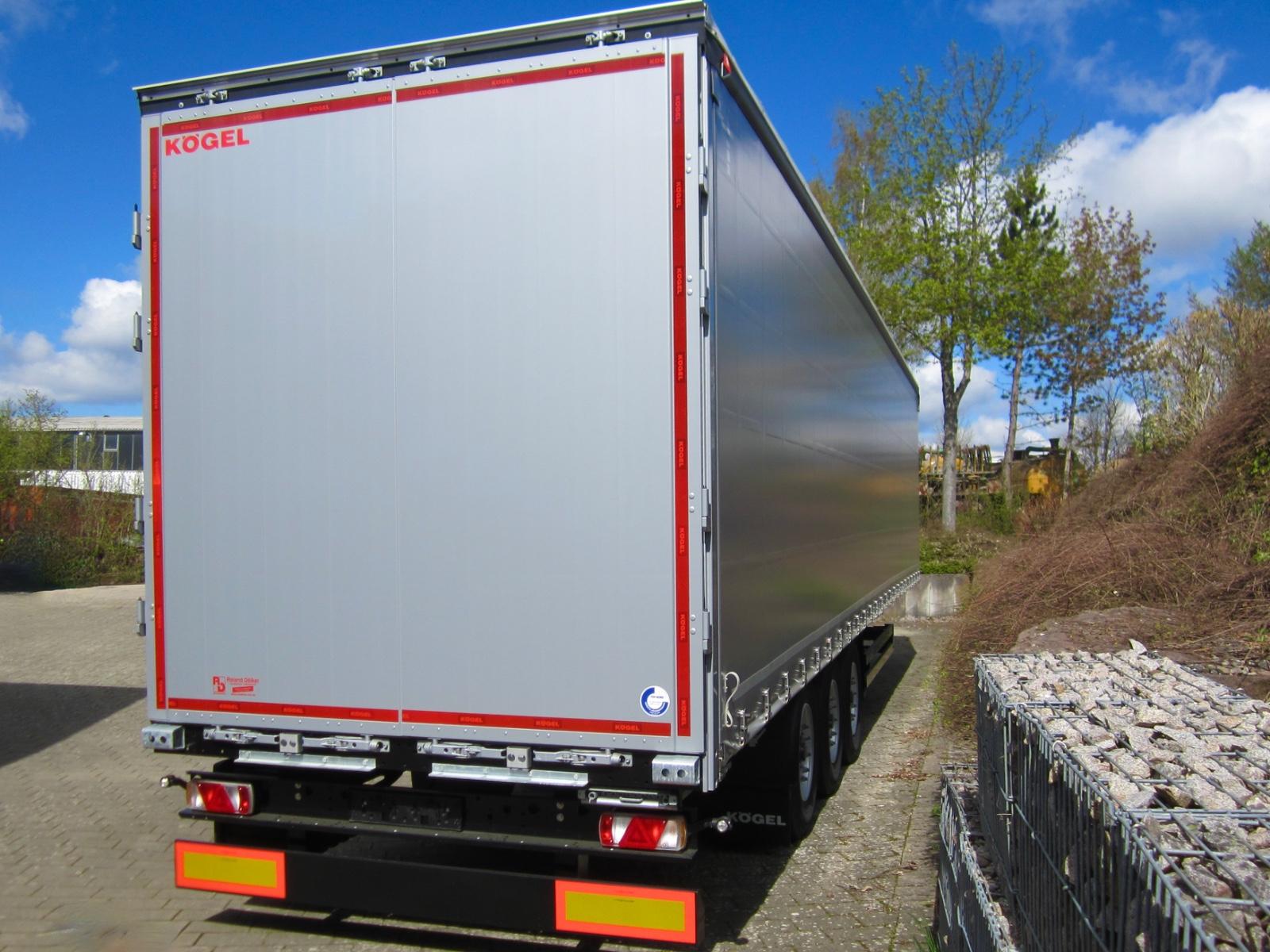 Kögel 3-Achs- S 24 Schiebeplane BPW/Lift Code XL + 9.5