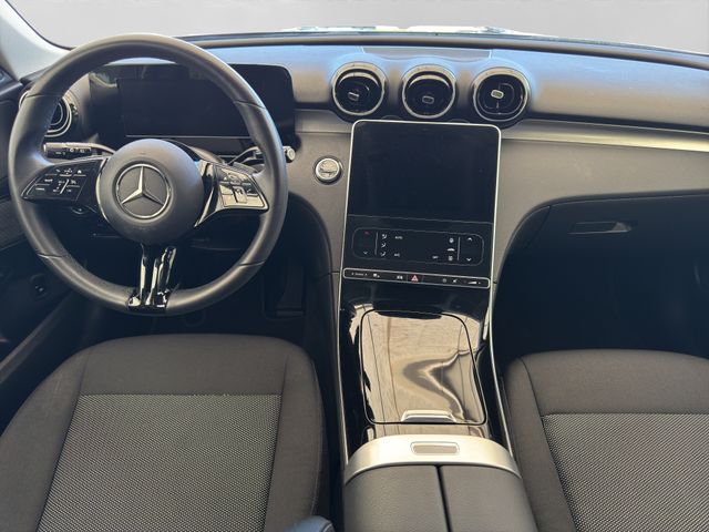 Fahrzeugabbildung Mercedes-Benz C 200 Td Avantgarde+LED+Kamera+AHK+Totwinkelas.