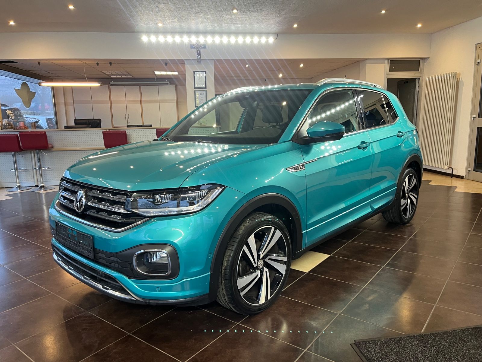 VW T-Cross Style*R-Line*SHZ*Navi*LHZ*TPM*PSH*SOS*