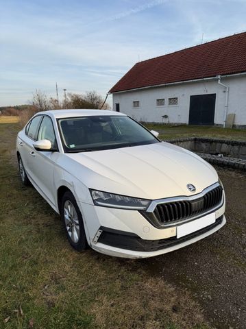 Skoda Octavia 2.0 TDI SCR 110kW DSG STYLE