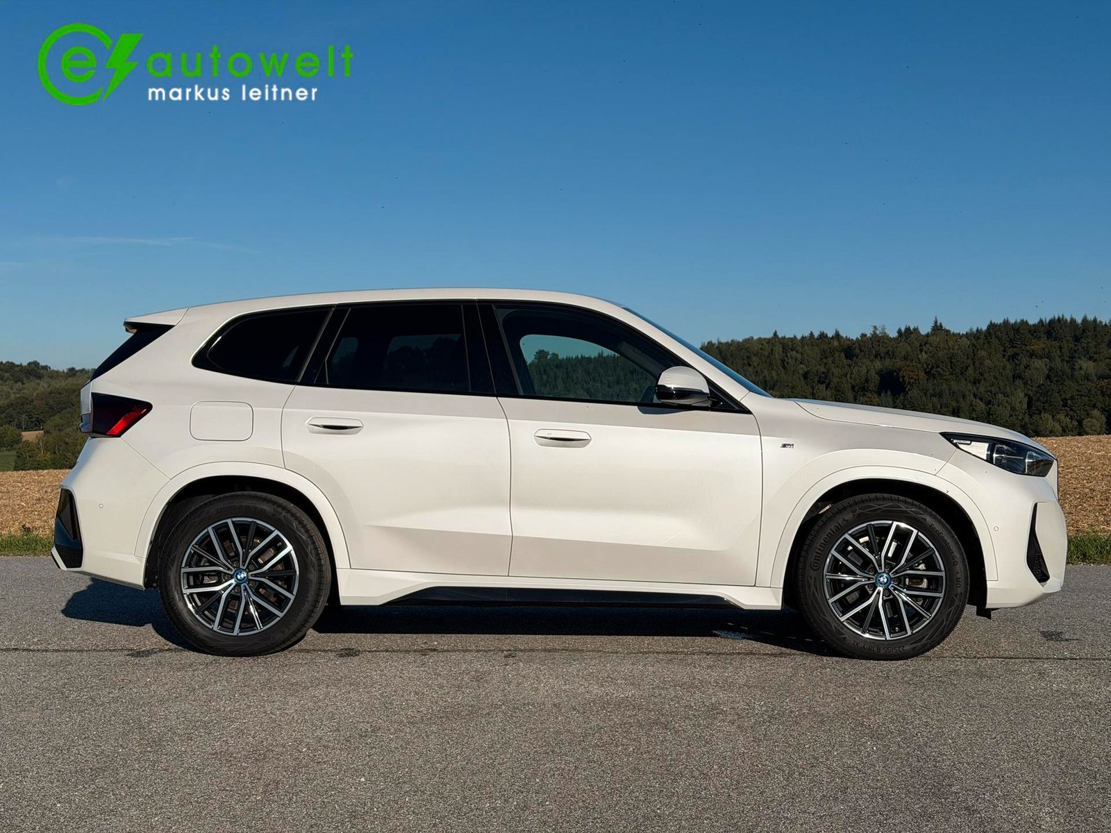 BMW iX1 xDrive30 M Sport 65kWh DA Prof AHK HeadUp imagem 3