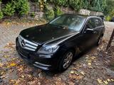 Mercedes-Benz Mercedes C Klasse 200 cdi mit Motorschaden - Motorschaden mit Diesel-Antrieb