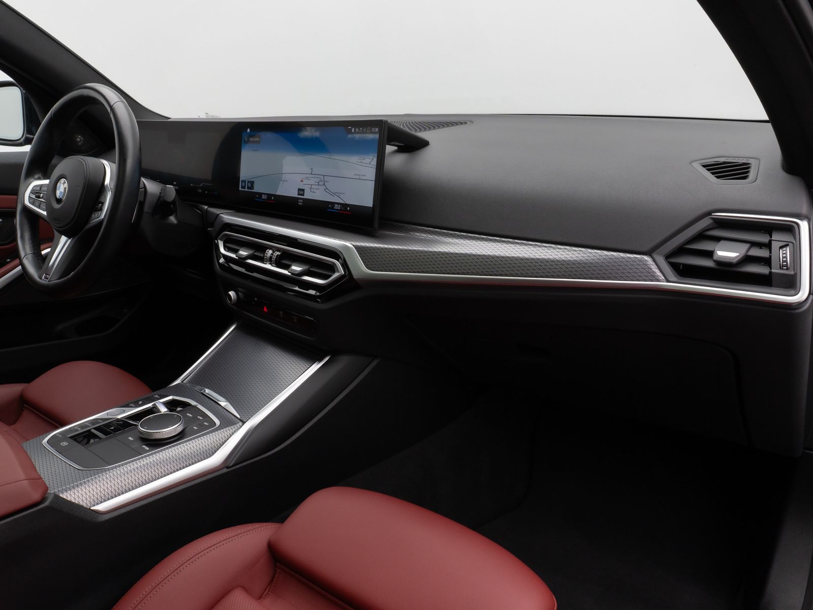 Fahrzeugabbildung BMW 330i M Sport Panorama Kamera DAB H/K DrivAssist