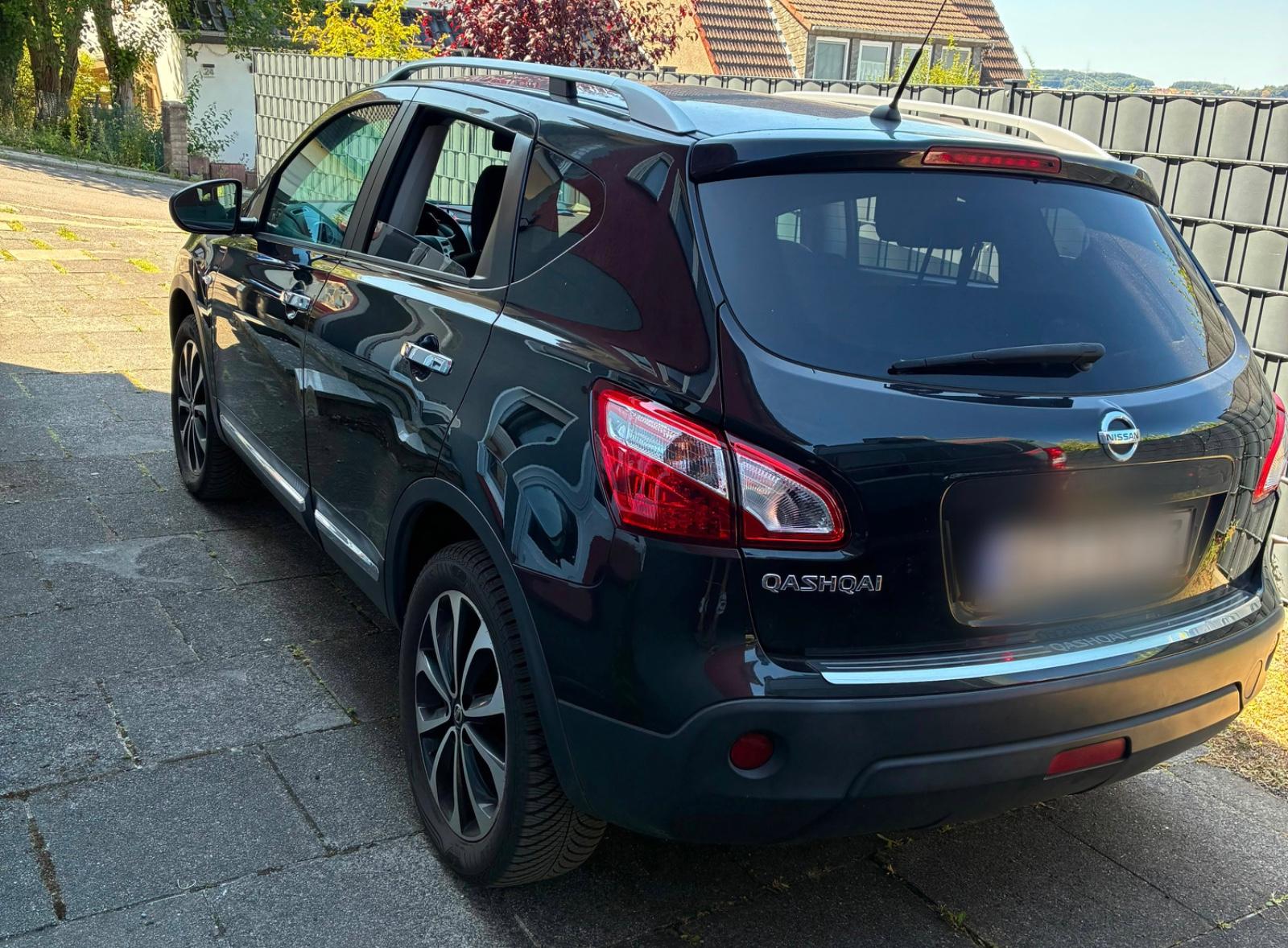 Nissan Qashqai 2.0 4x4 , Navi, Pano, Kamera, TÜV neu