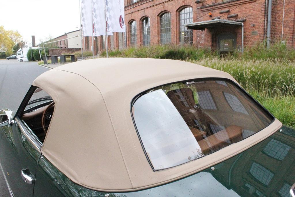 Volkswagen Karmann Ghia