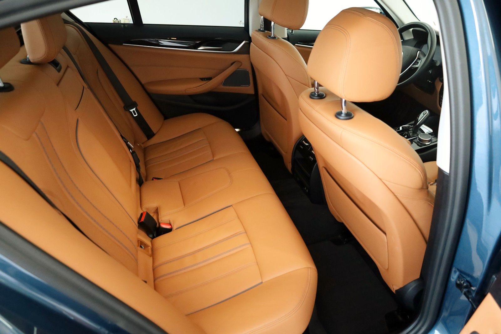 Fahrzeugabbildung BMW 530 e Lim.,Leder,Navi,LED,SH,H&K,Schiebedach