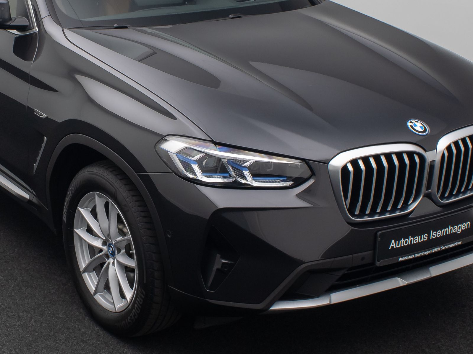 Fahrzeugabbildung BMW X3 xD30e Alarm HUD DAB Laser Kamera Sport Leder