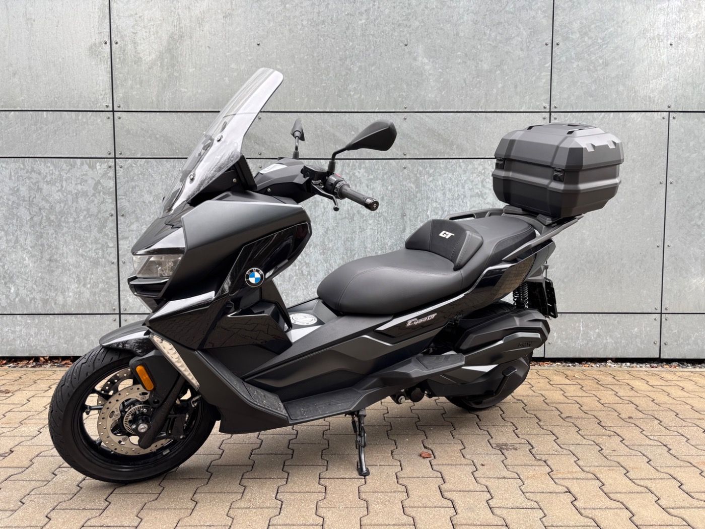 Fahrzeugabbildung BMW C 400 GT Connectivity Pro Komfort Paket Topcase