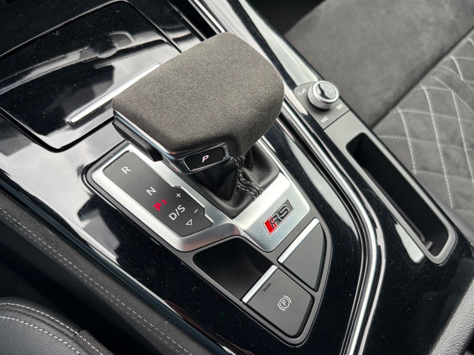 Audi RS4 Avant 2.9 TFSI Quattro foto 18