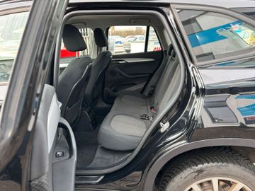 BMW X1 - 11