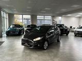 Ford Fiesta Titanium Navi/Kamera - Ford Fiesta aus 2016 mit Benzin-Antrieb: Kleinwagen