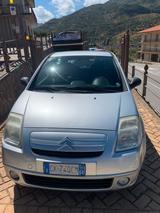 Citroën Citroen C2 1.1 Elegance UNICO PROPRIETARIO - silberne Citroën C2