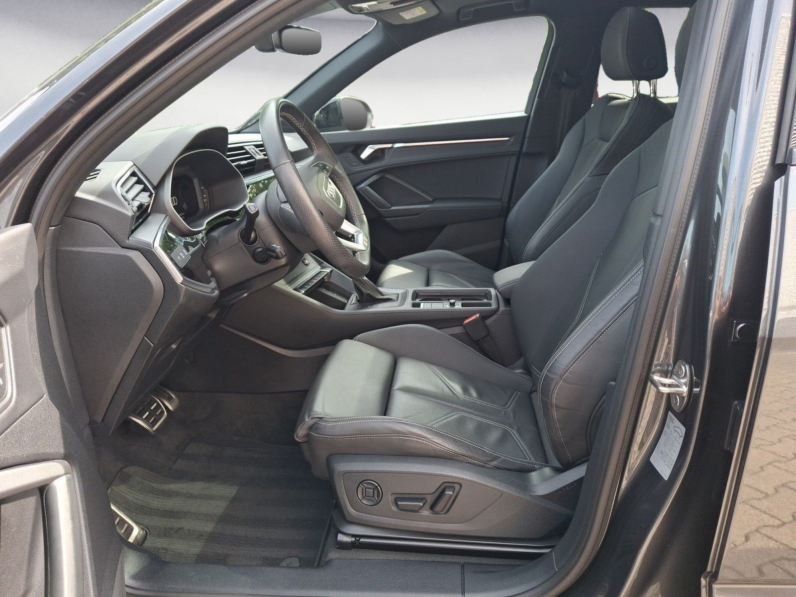 Audi Q3 Sportback TFSI e S line 45 e 180 foto 10