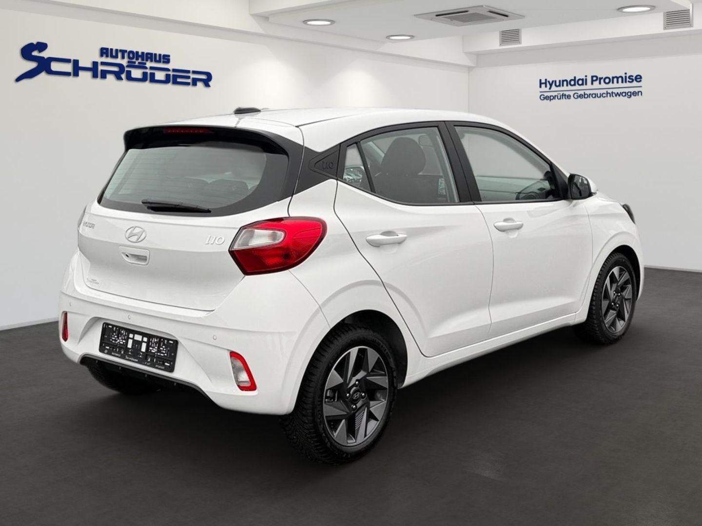 Fahrzeugabbildung Hyundai i10 FL 1.0 MT 2WD Trend Klima Parksensoren