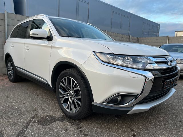 Mitsubishi Outlander/4X4/Xenon/Navi/Automatik