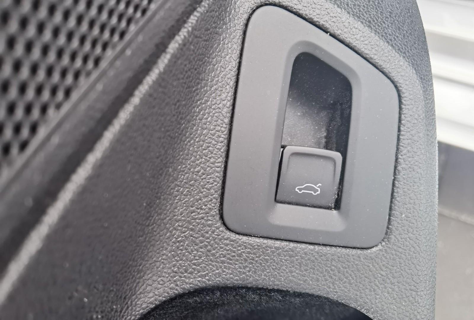 Volkswagen Passat Conceptline 1.5 Benzin, миниатюра 18