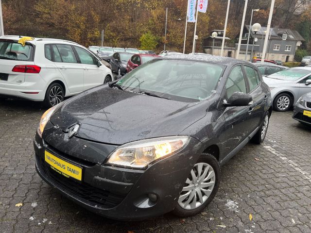 Renault Megane III Lim. 5-trg. Je t'aime