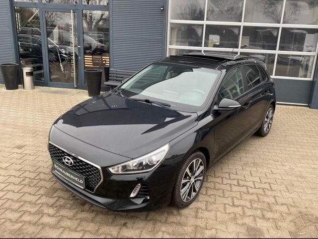 Hyundai i30 Pure *AHK*Pano*