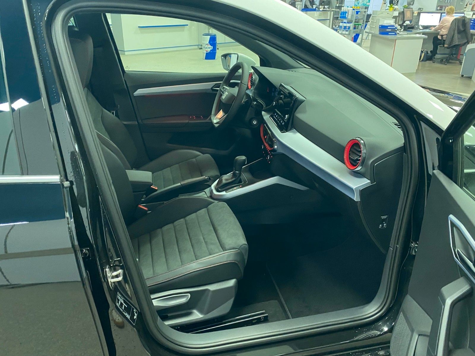 Fahrzeugabbildung SEAT Arona 1.0 TSI FR Garantie 2030+voll LED++KAMERA+