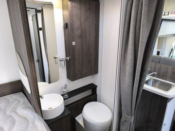 Bild 14 Benimar TESSORO 463 UP 2026 Markise DVBT Fernseher 5Sit