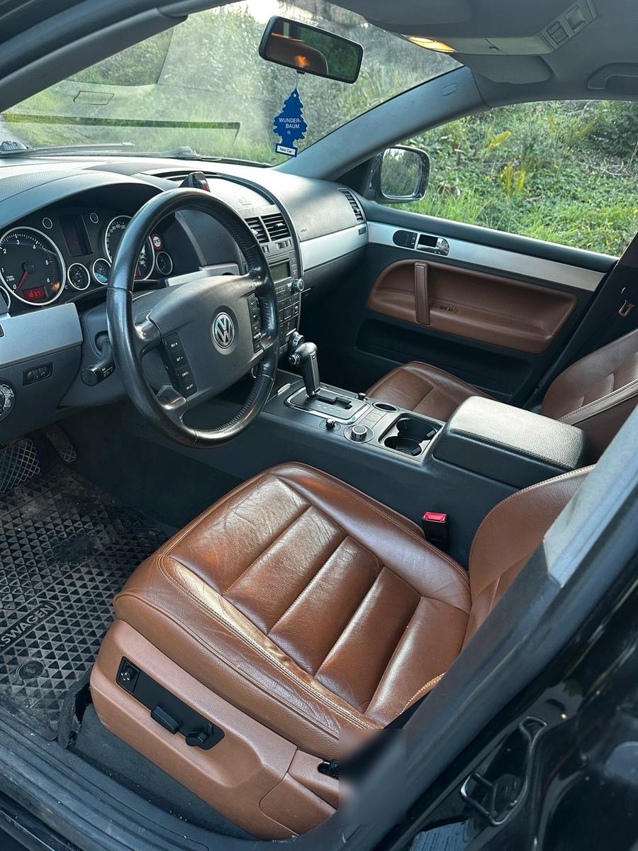 Volkswagen Touareg 2005 — photo 10