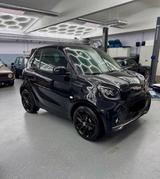 Smart ForTwo cabrio 60kW EQ Batterie - - gebrauchte Smart ForTwo aus dem Jahr 2021