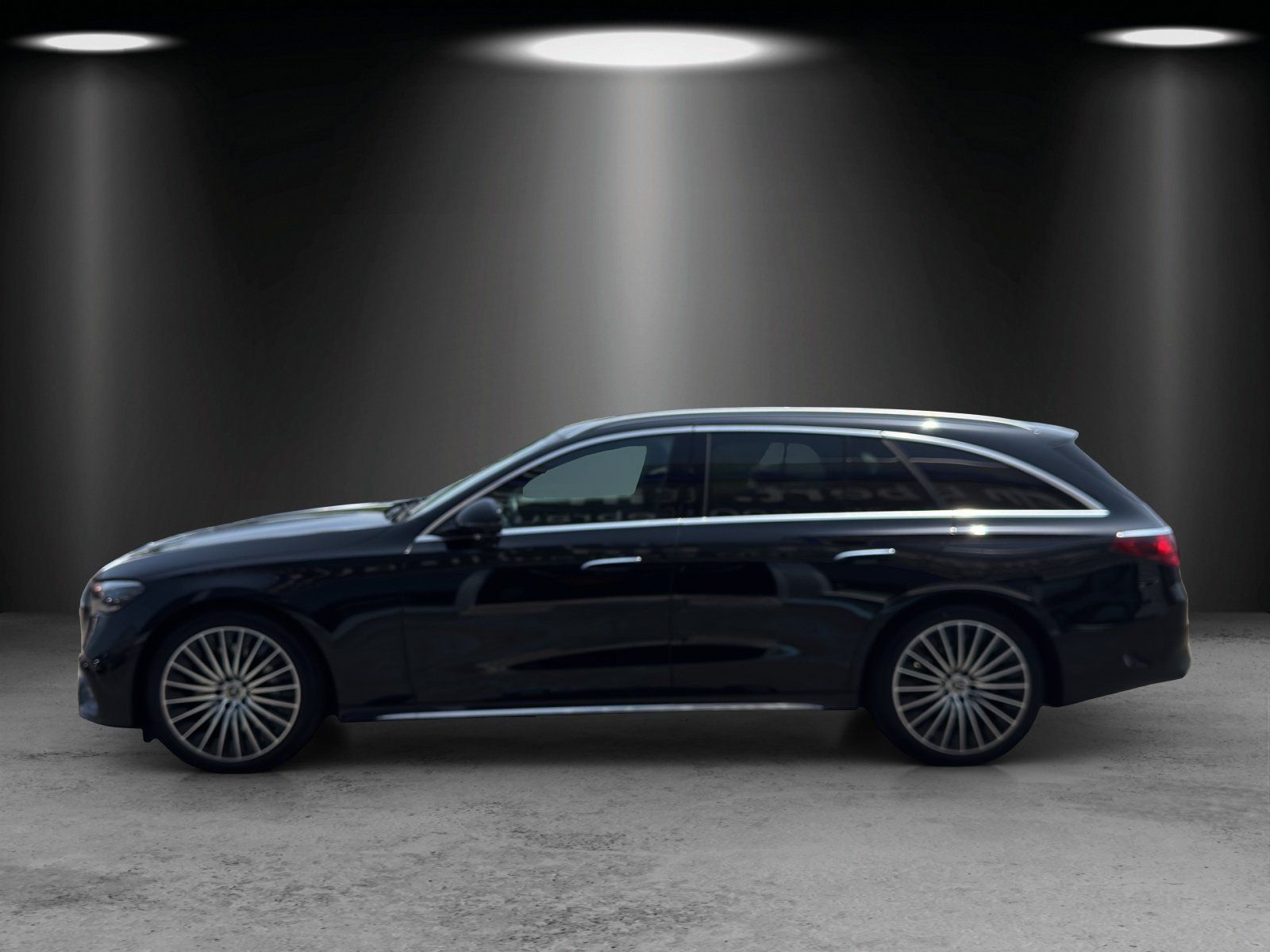 Fahrzeugabbildung Mercedes-Benz E220d T AMG Advanc+ AIRMATIC Burme AHK 20"DISTRO