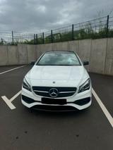 Mercedes-Benz Mercedes Benz CLA 220d - AMG Line / Panorm... - gebrauchte Mercedes-Benz CLA 220 aus dem Jahr 2017