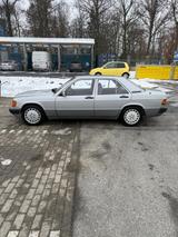 Mercedes-Benz 190