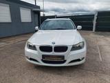 BMW 320 Baureihe 3 Touring 320d/ AUTOMATIK - BMW 320 aus 2010: Kombi, 320d