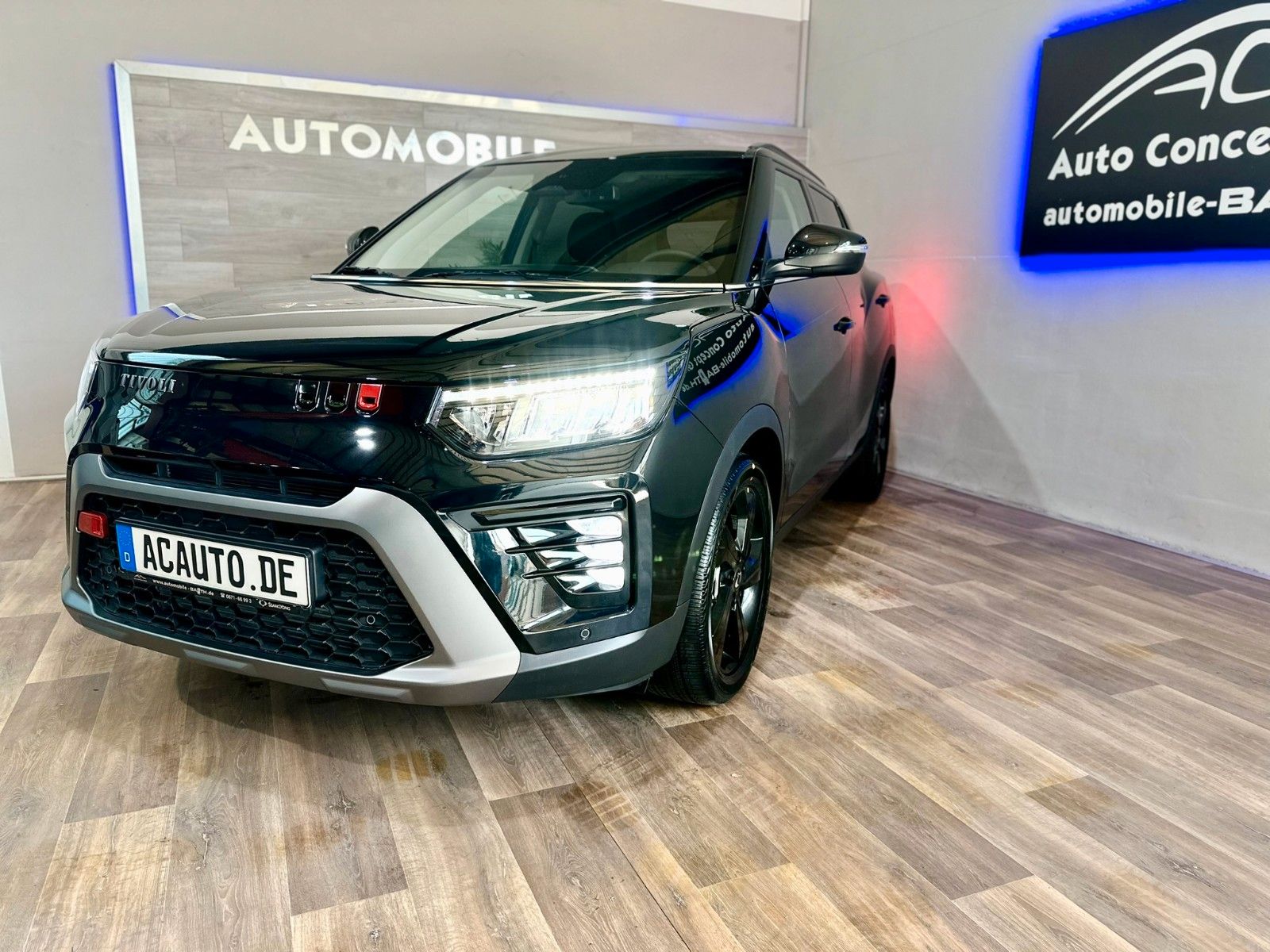 Fahrzeugabbildung Ssangyong Tivoli Blackline 1,5P*AT*Navi*Kamera*LAGERWAGEN*