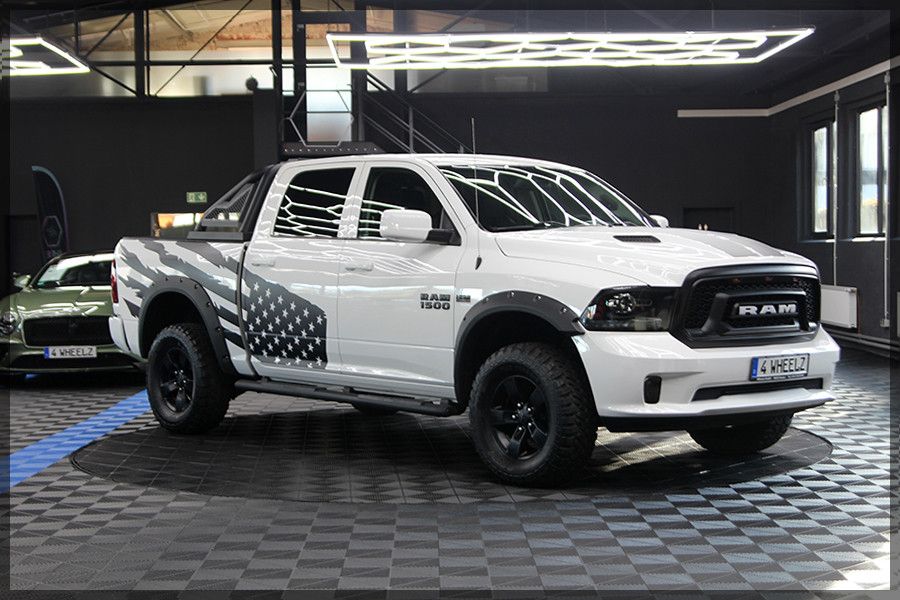 Dodge RAM - 1