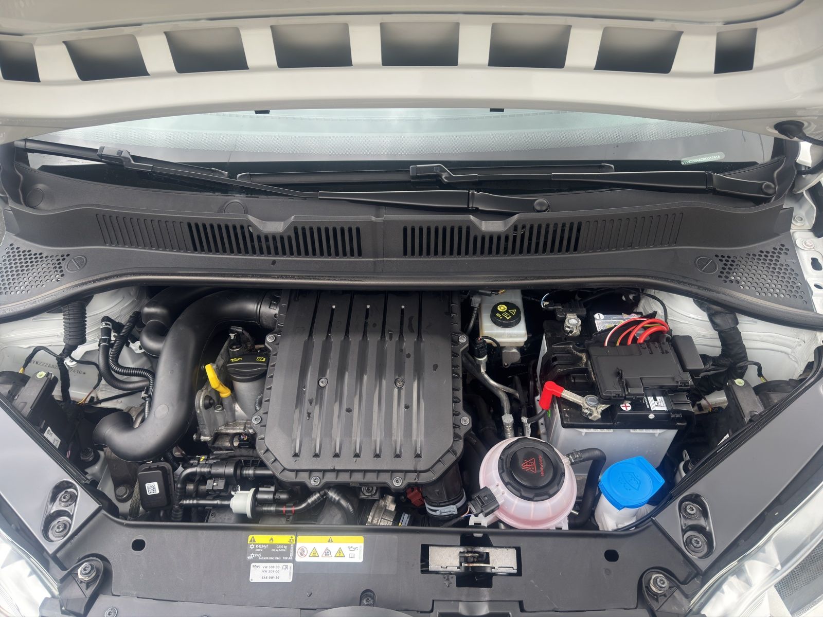 Fahrzeugabbildung Volkswagen up! 1.0 Klima DAB SH