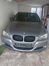 BMW 318i  Zustand Super sauber Automatik G... - BMW 318 aus 2009: Kombi