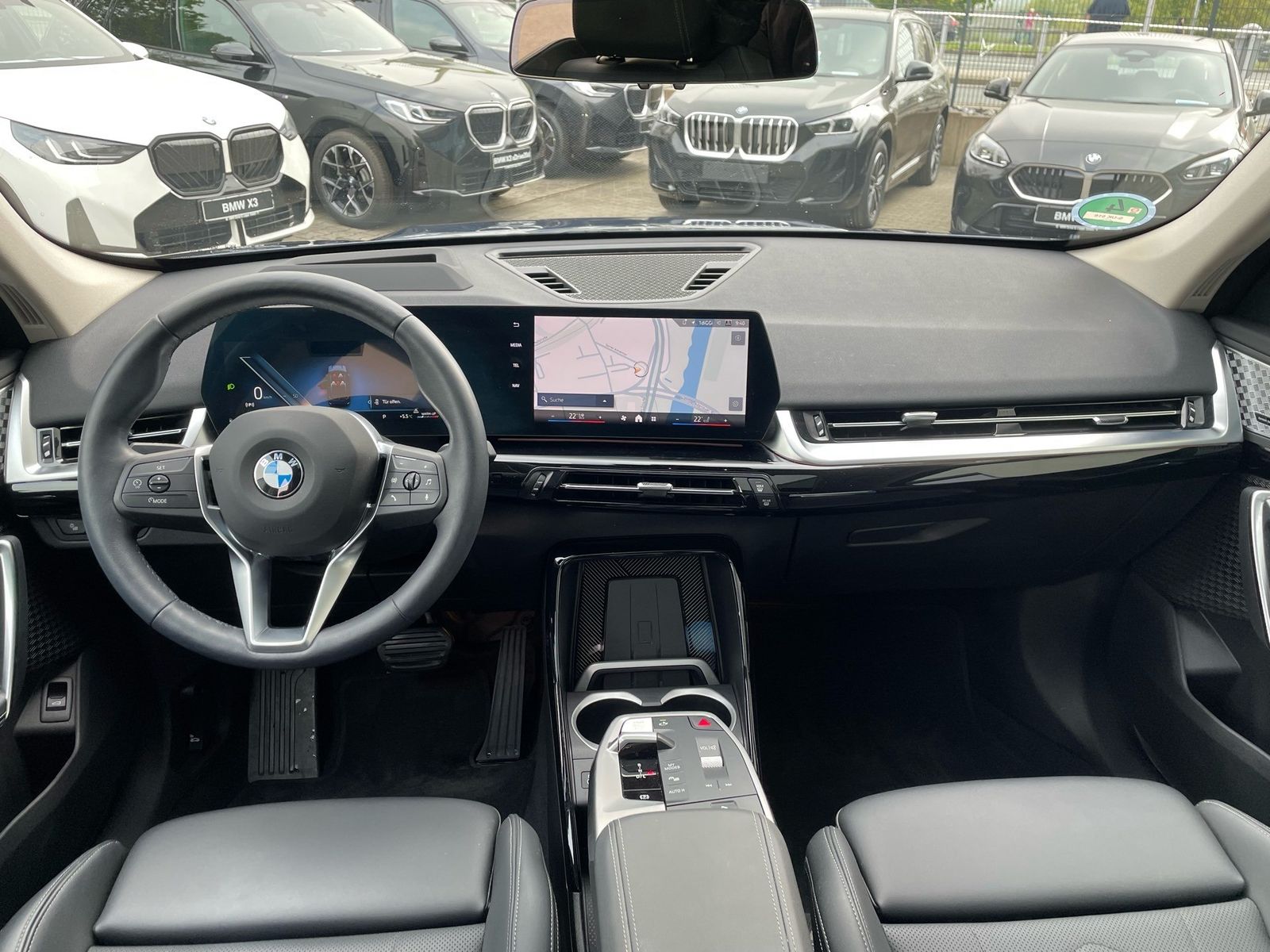 BMW X1 sDrive20i AHK Pano 1,49% ! foto 3