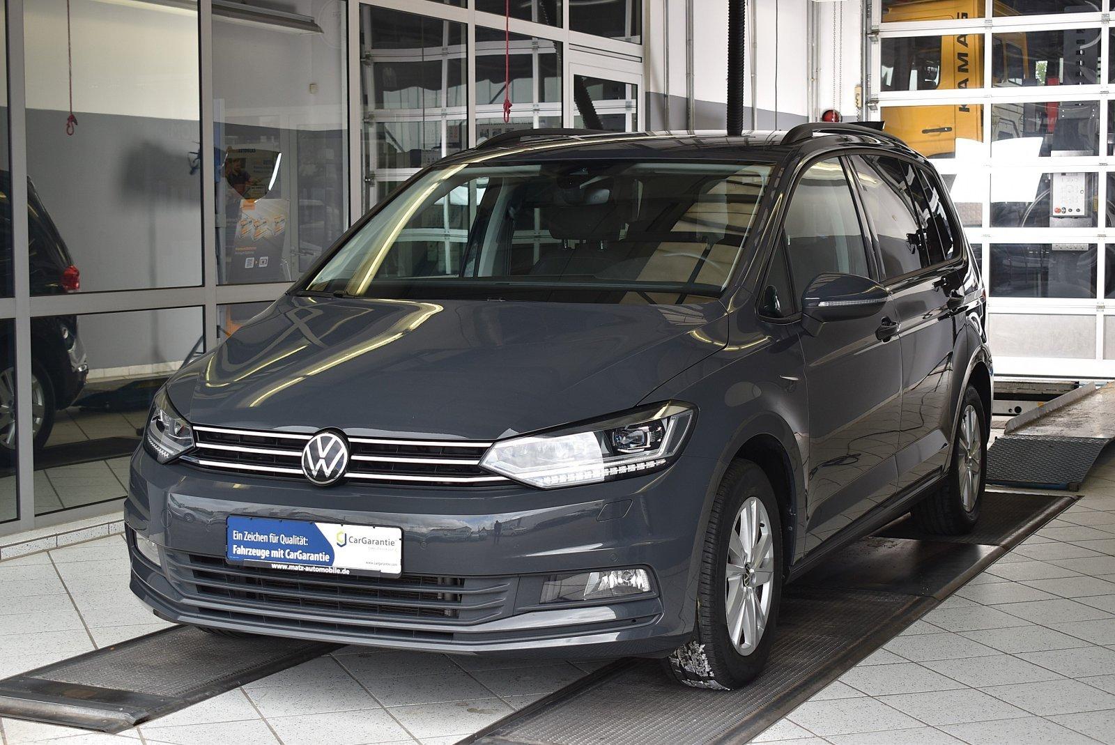 Volkswagen Touran 2.0TDI DSG*Matrix*ACC*Digital Tacho