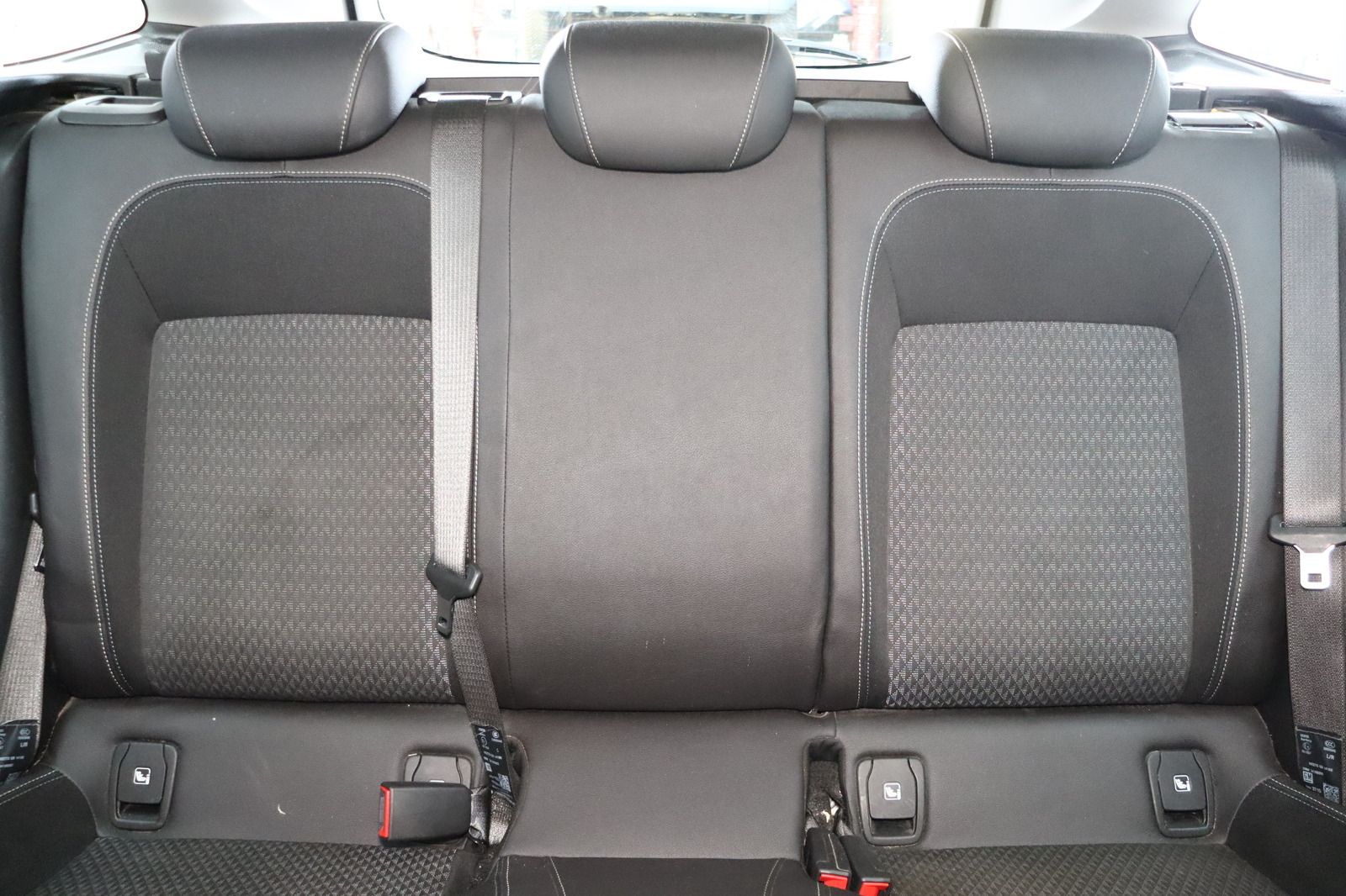 Fahrzeugabbildung Opel Astra K Sports Tourer * Navi * HU/AU neu *