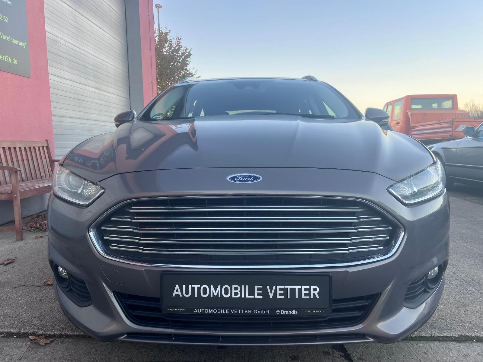 Ford Mondeo 2015 — interior