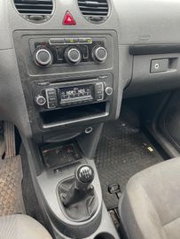 Volkswagen Caddy - 9