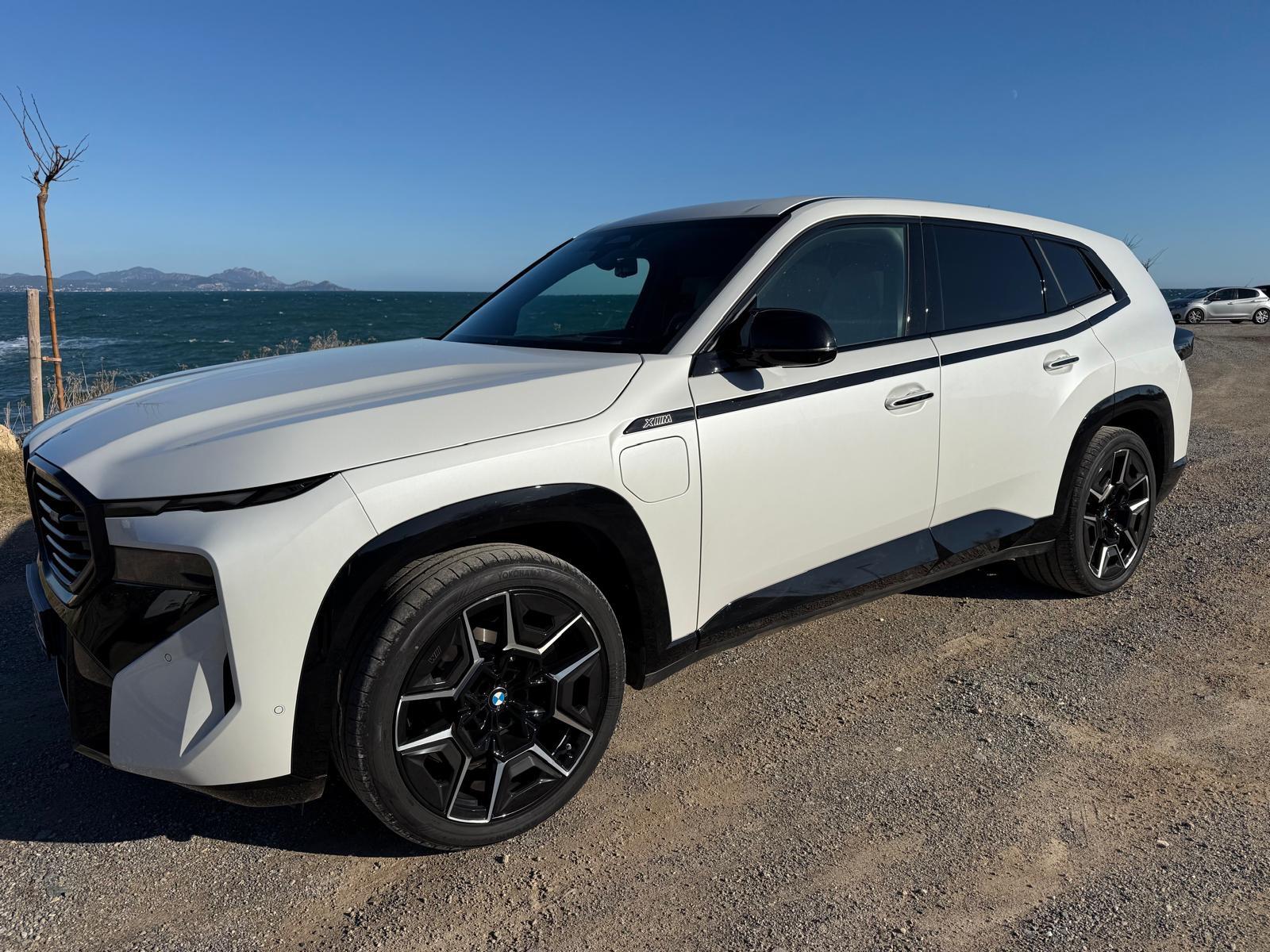 BMW XM 50 e B&W*Hochglanz Shadow*Service Inclusive