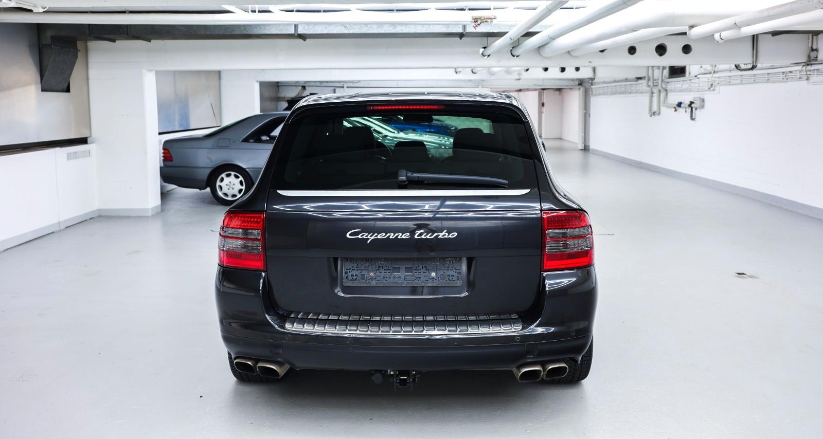 PORSCHE CAYENNE TURBO 4.5 V8 500CH - BVA - ATTELAGE - 135.600 KMS