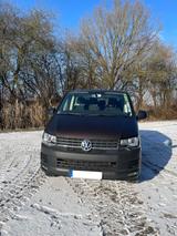 Volkswagen Gepflegter T6 Caravelle wenig KM und frisch TÜV - Volkswagen T6 Caravelle Kombi Gebrauchtwagen