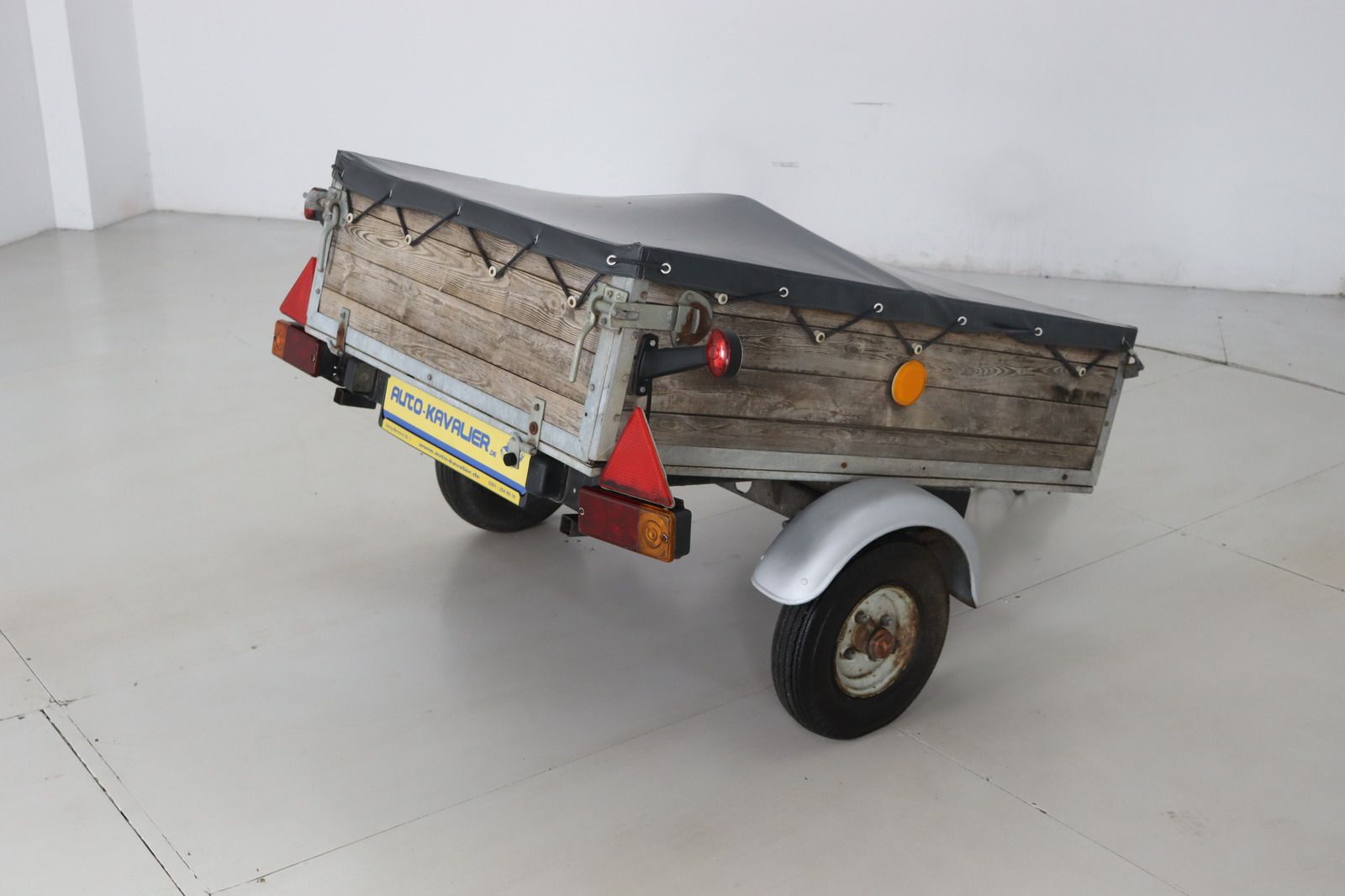 Fahrzeugabbildung Andere HP 400 * HU bis 02.2028 *